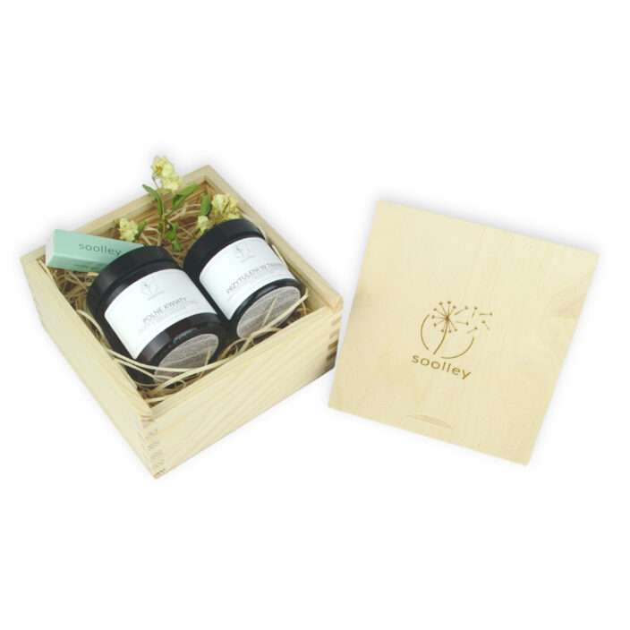 soolley elegancki zestaw prezentowy w drewnianym pudełku 2 świece sojowe oraz zapałki