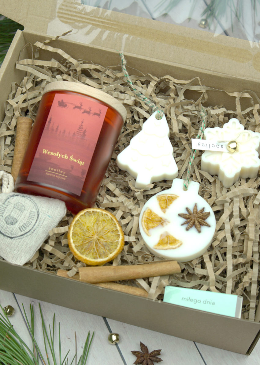 zestaw-swieca-swiateczna-duza-pachnidelka Duża świeczka świąteczna w zestawie prezentowym