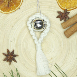 Makramowy dzwonek na choinkę